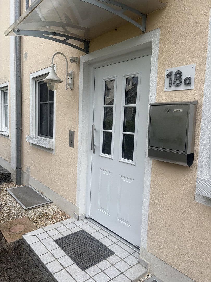 Predaj domu 109 m², pozemok 203 m², Am Schmidfeld 18a, Salzweg, Bavorsko Predaj domu 109 m², pozemok 203 m², Am Schmidfeld 18a, Salzweg, Bavorsko