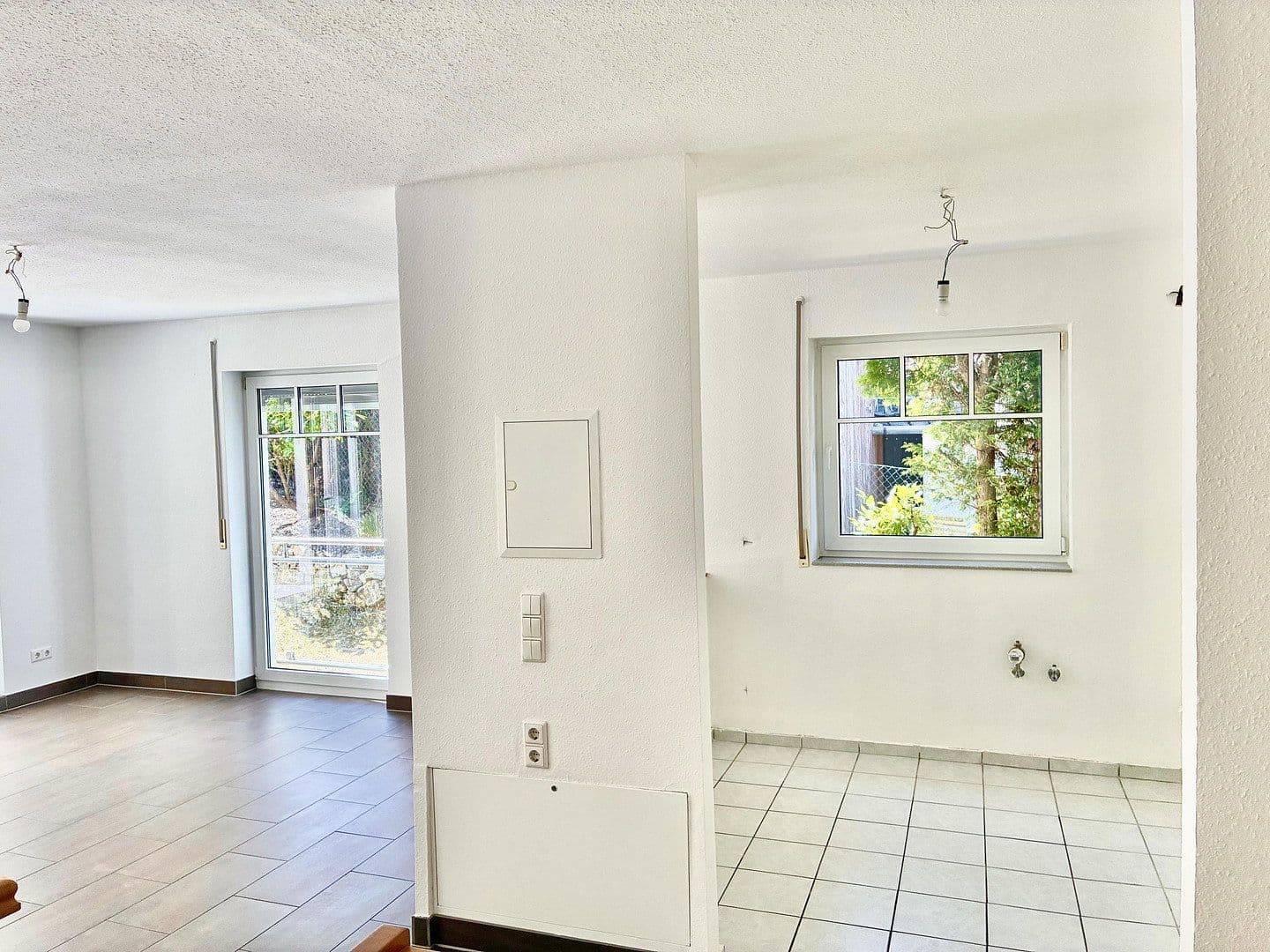 Prenájom bytu 3-izbový 98 m², Neu-Anspach, Hesensko Prenájom bytu 3-izbový 98 m², Neu-Anspach, Hesensko