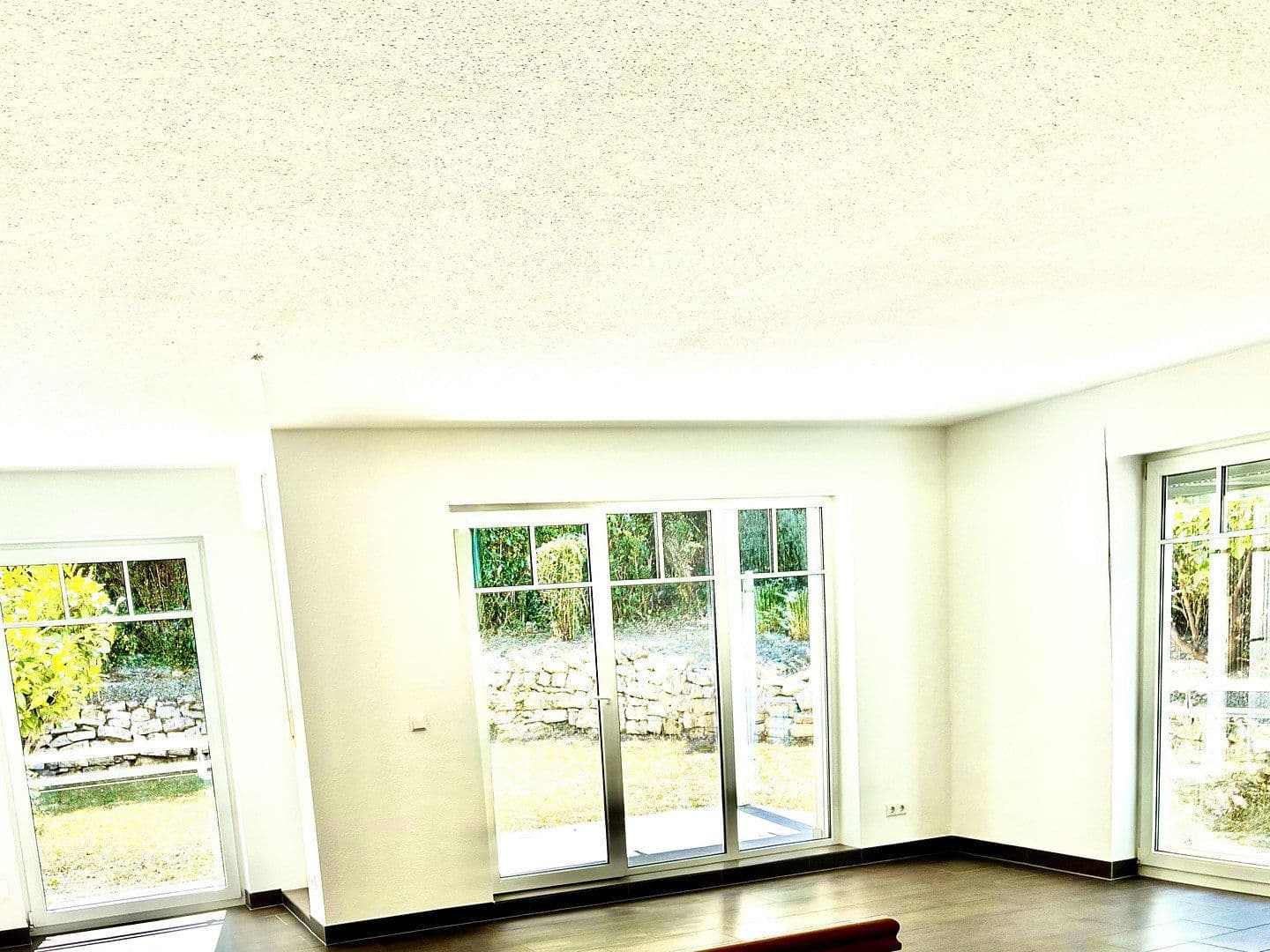 Prenájom bytu 3-izbový 98 m², Neu-Anspach, Hesensko Prenájom bytu 3-izbový 98 m², Neu-Anspach, Hesensko