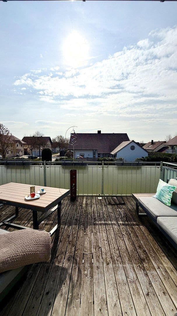 Predaj domu 265 m², pozemok 1.029 m², Osterhofen, Bavorsko Predaj domu 265 m², pozemok 1.029 m², Osterhofen, Bavorsko