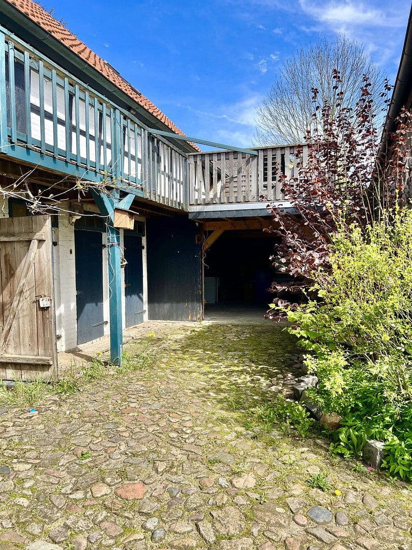 Predaj domu 400 m², pozemok 630 m², Im Rundling 21, Lemgow, Dolné Sasko Predaj domu 400 m², pozemok 630 m², Im Rundling 21, Lemgow, Dolné Sasko
