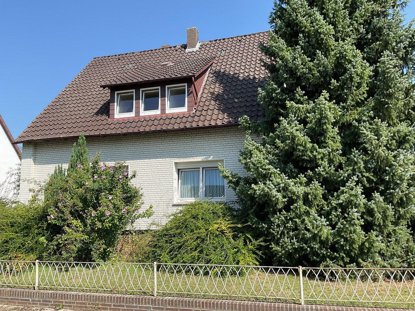 Predaj domu 120 m², pozemok 678 m², Algermissen, Dolné Sasko Predaj domu 120 m², pozemok 678 m², Algermissen, Dolné Sasko