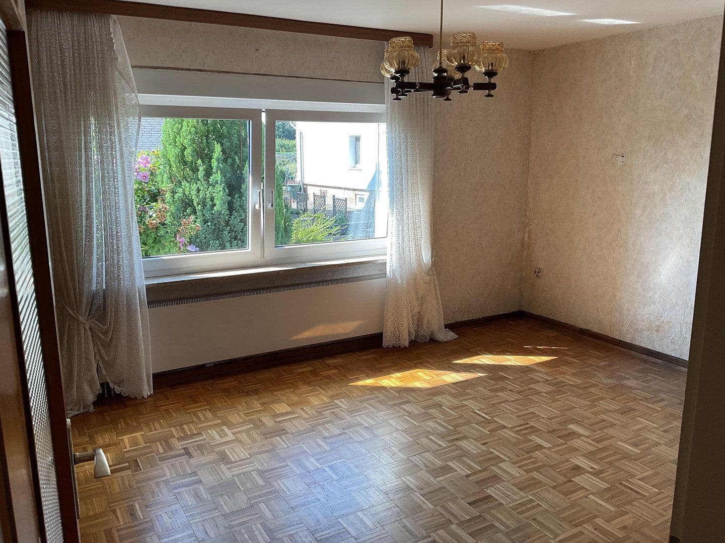 Predaj domu 120 m², pozemok 678 m², Algermissen, Dolné Sasko Predaj domu 120 m², pozemok 678 m², Algermissen, Dolné Sasko