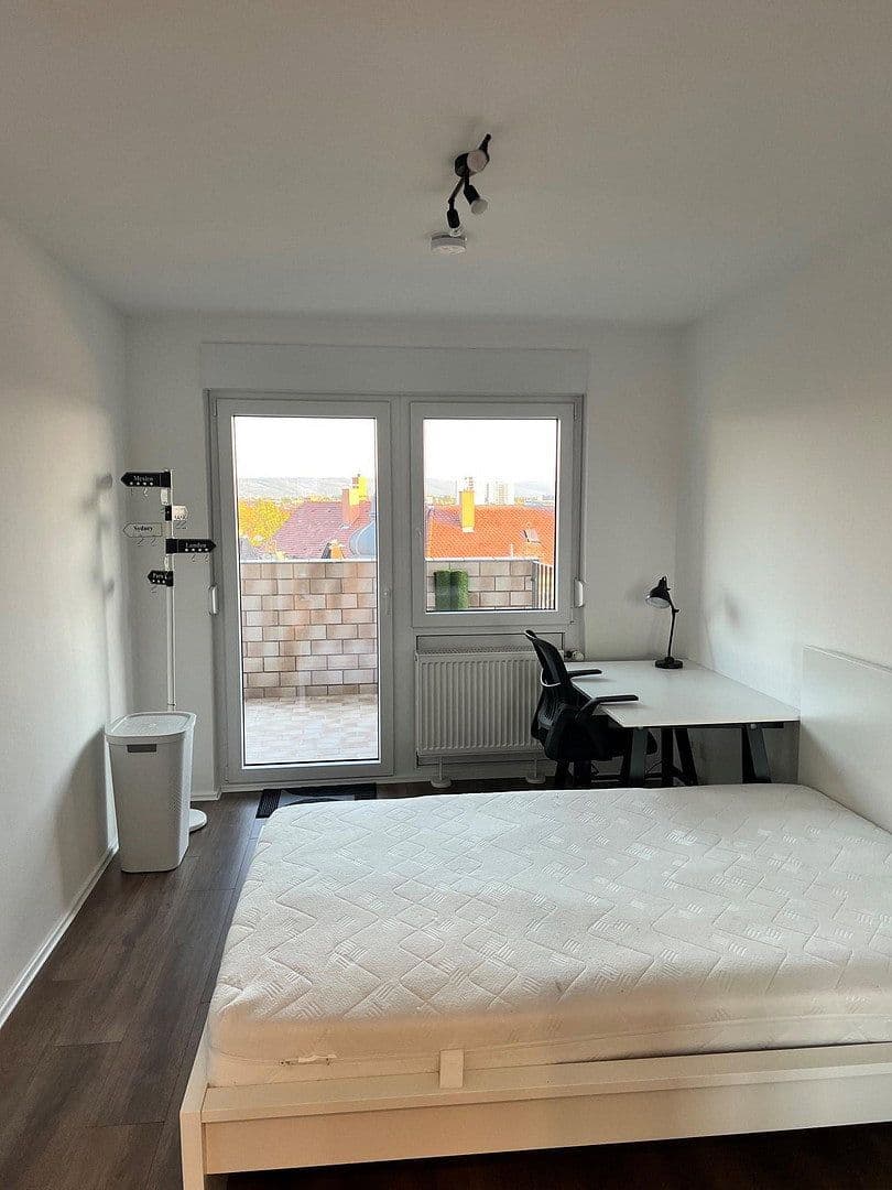 Prenájom bytu 3-izbový 14 m², Gartenstraße 56b, Karlsruhe, Bádensko-Wurttembersko Prenájom bytu 3-izbový 14 m², Gartenstraße 56b, Karlsruhe, Bádensko-Wurttembersko