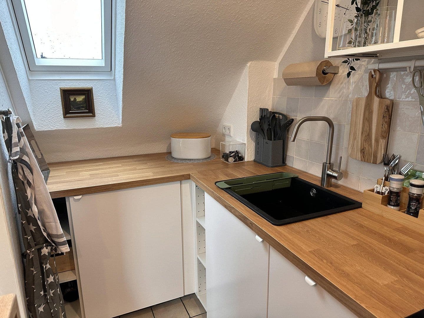 Prenájom bytu 2-izbový 48 m², Kotzerter Straße 101, Solingen, Severné Porýnie - Westfálsko Prenájom bytu 2-izbový 48 m², Kotzerter Straße 101, Solingen, Severné Porýnie - Westfálsko