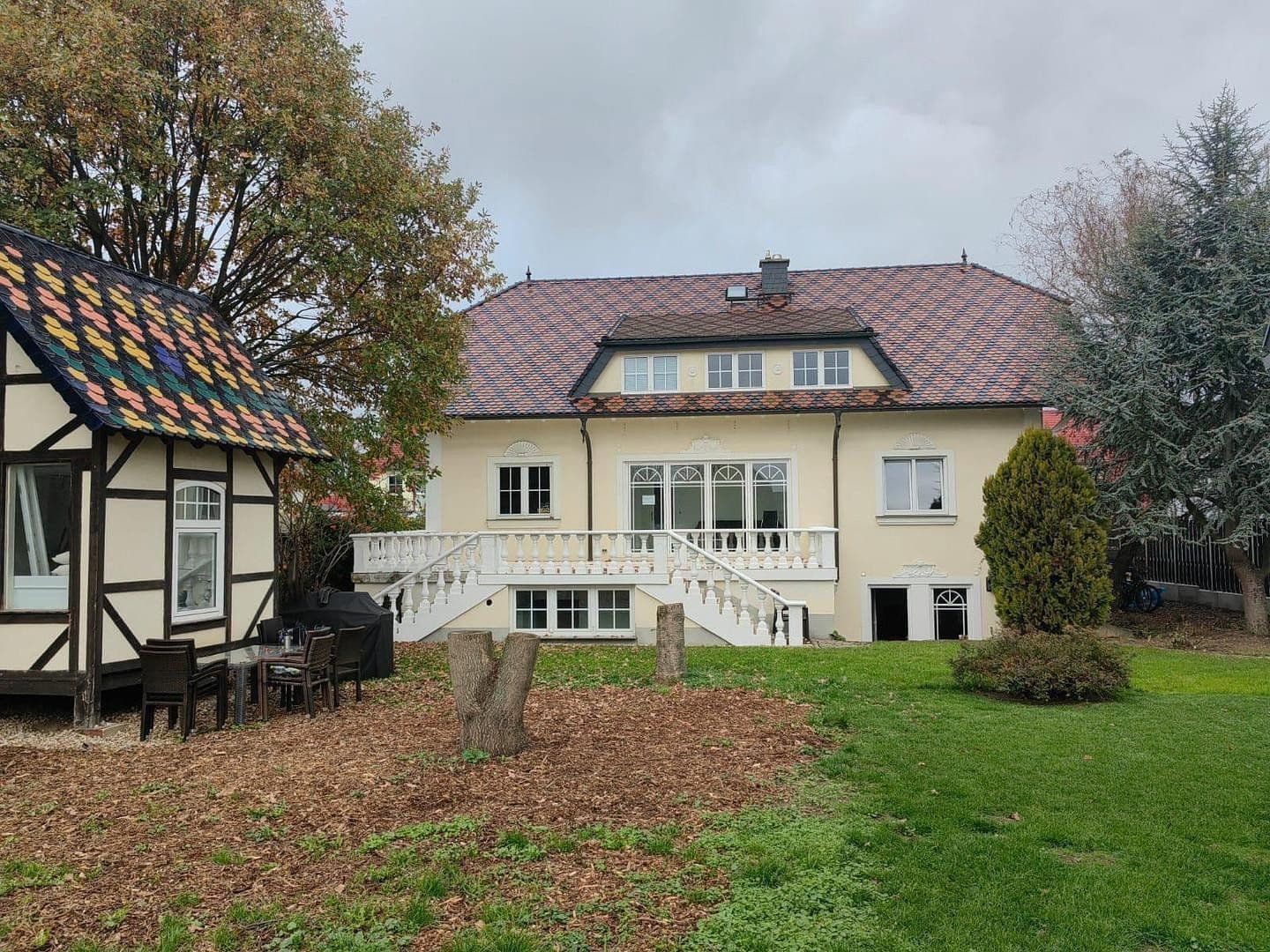 Predaj domu 500 m², pozemok 980 m², Prödeler Str. 9, Markkleeberg, Sasko Predaj domu 500 m², pozemok 980 m², Prödeler Str. 9, Markkleeberg, Sasko