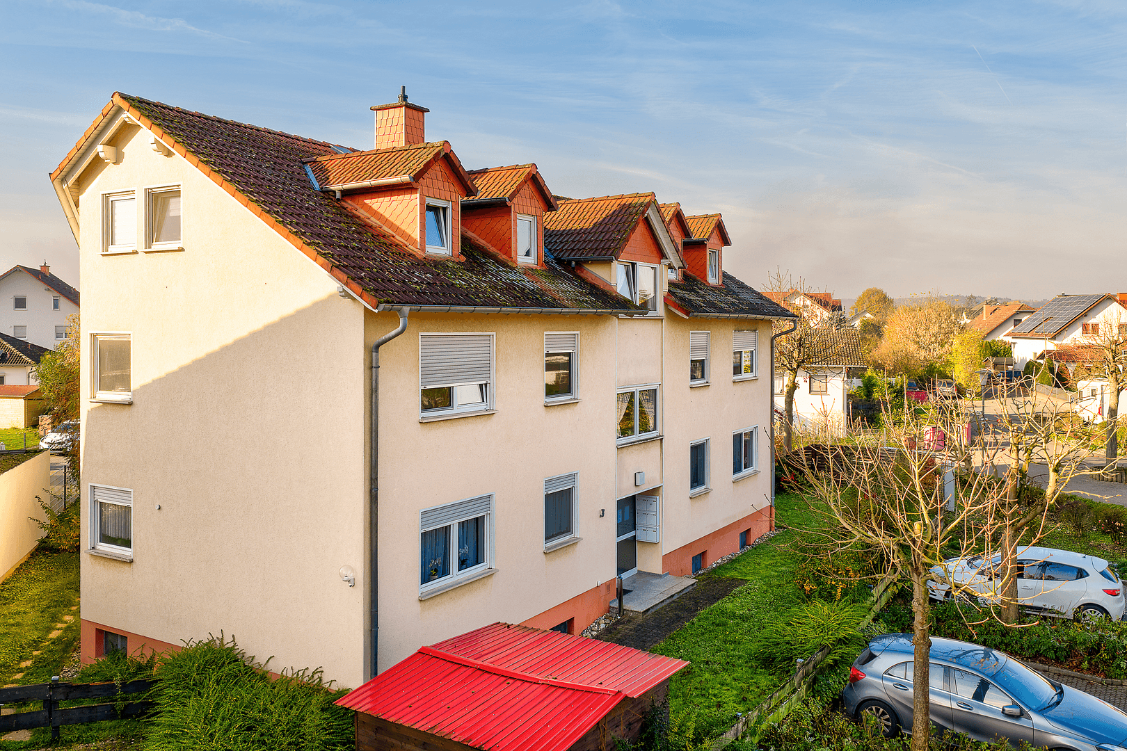 Predaj domu 425 m², pozemok 697 m², Altenstadt, Hesensko Predaj domu 425 m², pozemok 697 m², Altenstadt, Hesensko