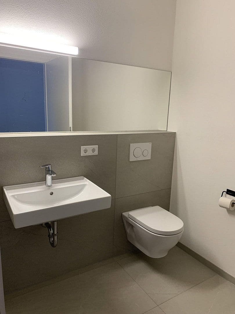 Prenájom bytu 2-izbový 58 m², Lauchheim, Bádensko-Wurttembersko Prenájom bytu 2-izbový 58 m², Lauchheim, Bádensko-Wurttembersko