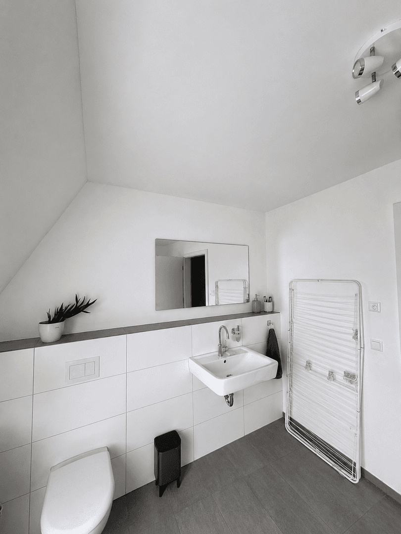 Prenájom bytu 2-izbový 83 m², Bramscher Str. 61, Osnabrück, Dolné Sasko Prenájom bytu 2-izbový 83 m², Bramscher Str. 61, Osnabrück, Dolné Sasko