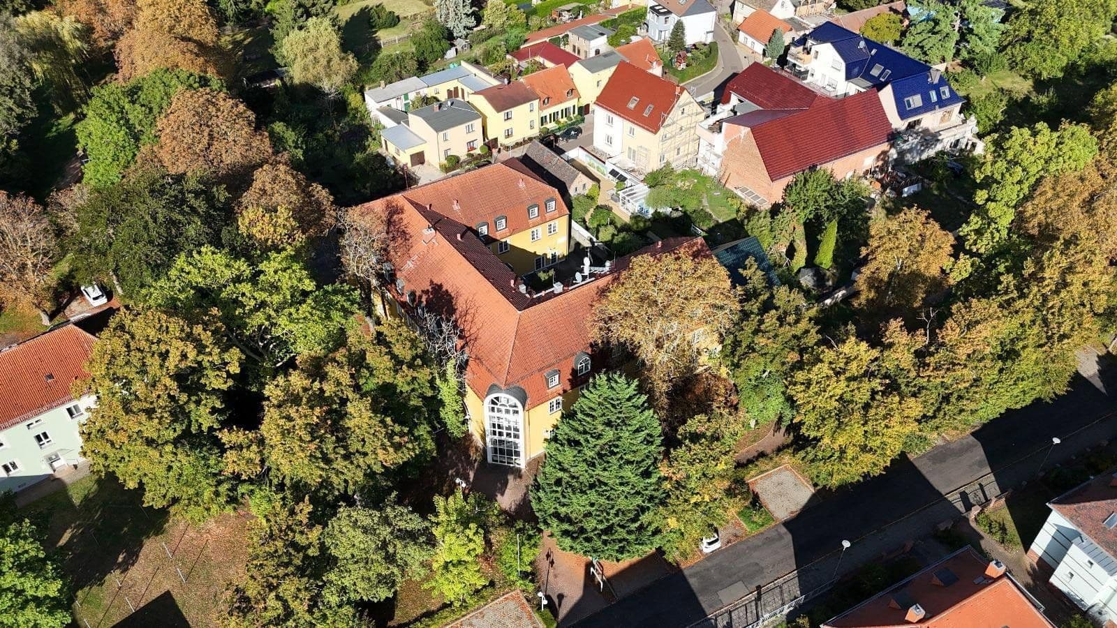 Prenájom bytu 4-izbový 100 m², Krakauer Straße 49, Markranstädt, Sasko Prenájom bytu 4-izbový 100 m², Krakauer Straße 49, Markranstädt, Sasko
