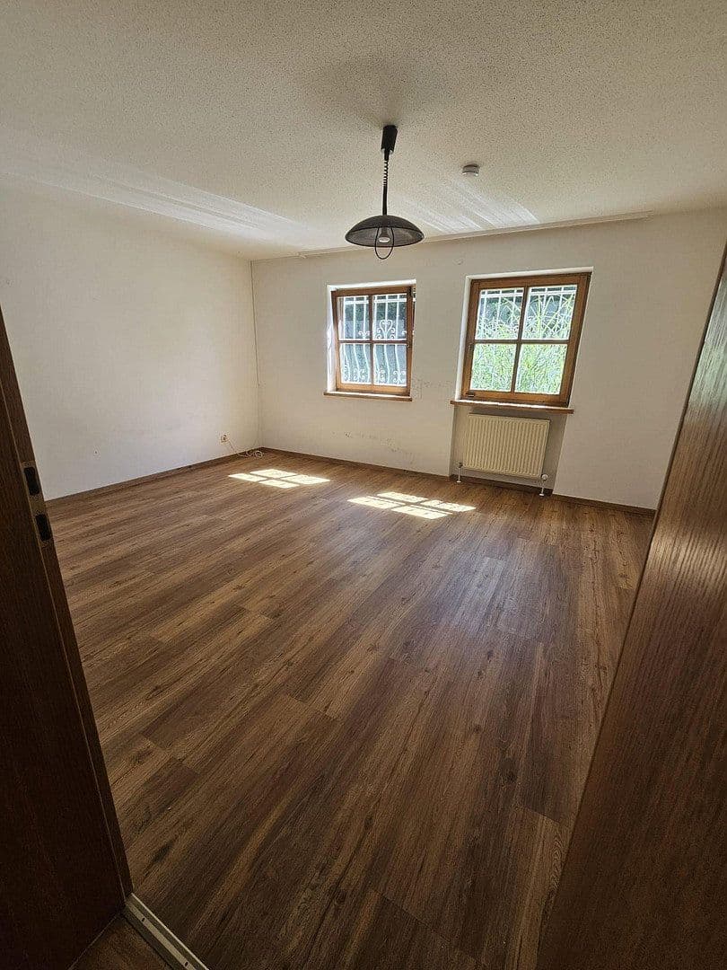 Predaj bytu 4-izbový 160 m², Tannenweg 8, Bad Griesbach i.Rottal, Bavorsko Predaj bytu 4-izbový 160 m², Tannenweg 8, Bad Griesbach i.Rottal, Bavorsko