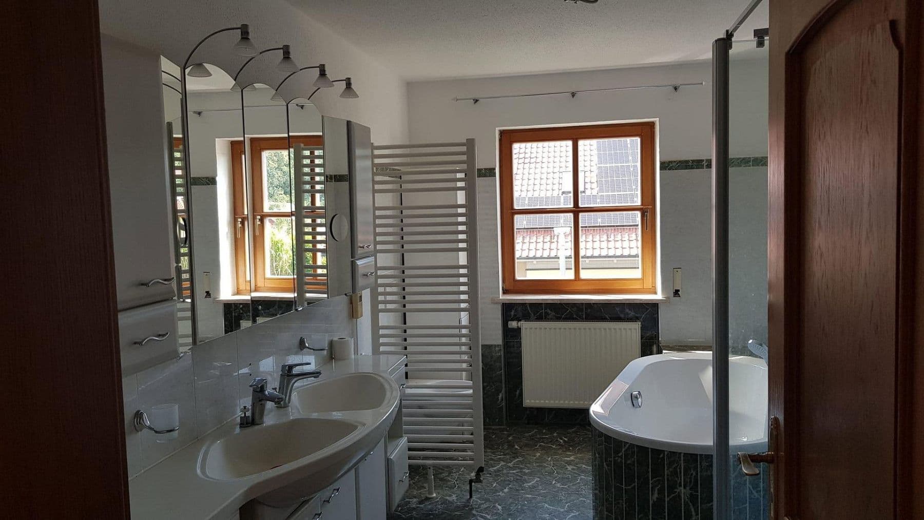Predaj bytu 4-izbový 160 m², Tannenweg 8, Bad Griesbach i.Rottal, Bavorsko Predaj bytu 4-izbový 160 m², Tannenweg 8, Bad Griesbach i.Rottal, Bavorsko