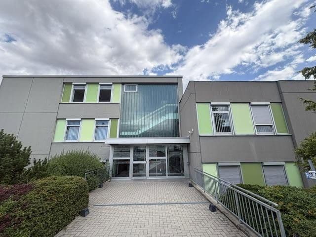 Prenájom kancelárie 120 m², Schubertstrasse 32, Neu-Anspach, Hesensko Prenájom kancelárie 120 m², Schubertstrasse 32, Neu-Anspach, Hesensko