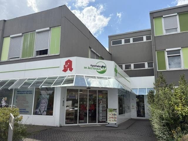 Prenájom kancelárie 120 m², Schubertstrasse 32, Neu-Anspach, Hesensko Prenájom kancelárie 120 m², Schubertstrasse 32, Neu-Anspach, Hesensko