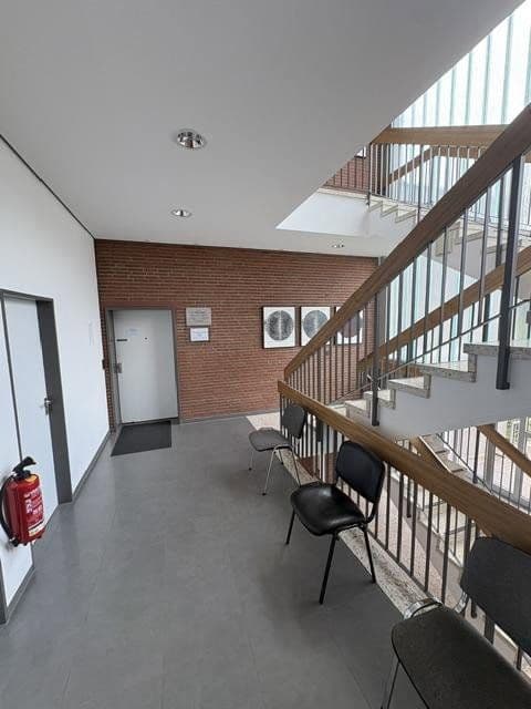 Prenájom kancelárie 120 m², Schubertstrasse 32, Neu-Anspach, Hesensko Prenájom kancelárie 120 m², Schubertstrasse 32, Neu-Anspach, Hesensko