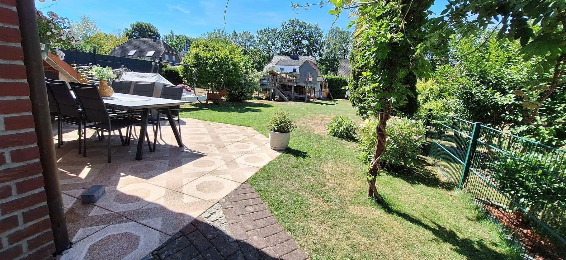 Predaj domu 98 m², pozemok 470 m², Tostedt, Dolné Sasko Predaj domu 98 m², pozemok 470 m², Tostedt, Dolné Sasko