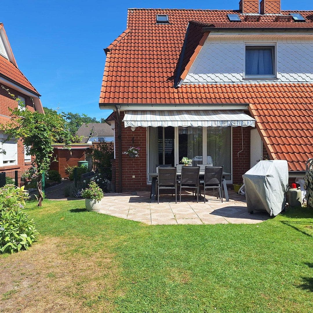 Predaj domu 98 m², pozemok 470 m², Tostedt, Dolné Sasko Predaj domu 98 m², pozemok 470 m², Tostedt, Dolné Sasko