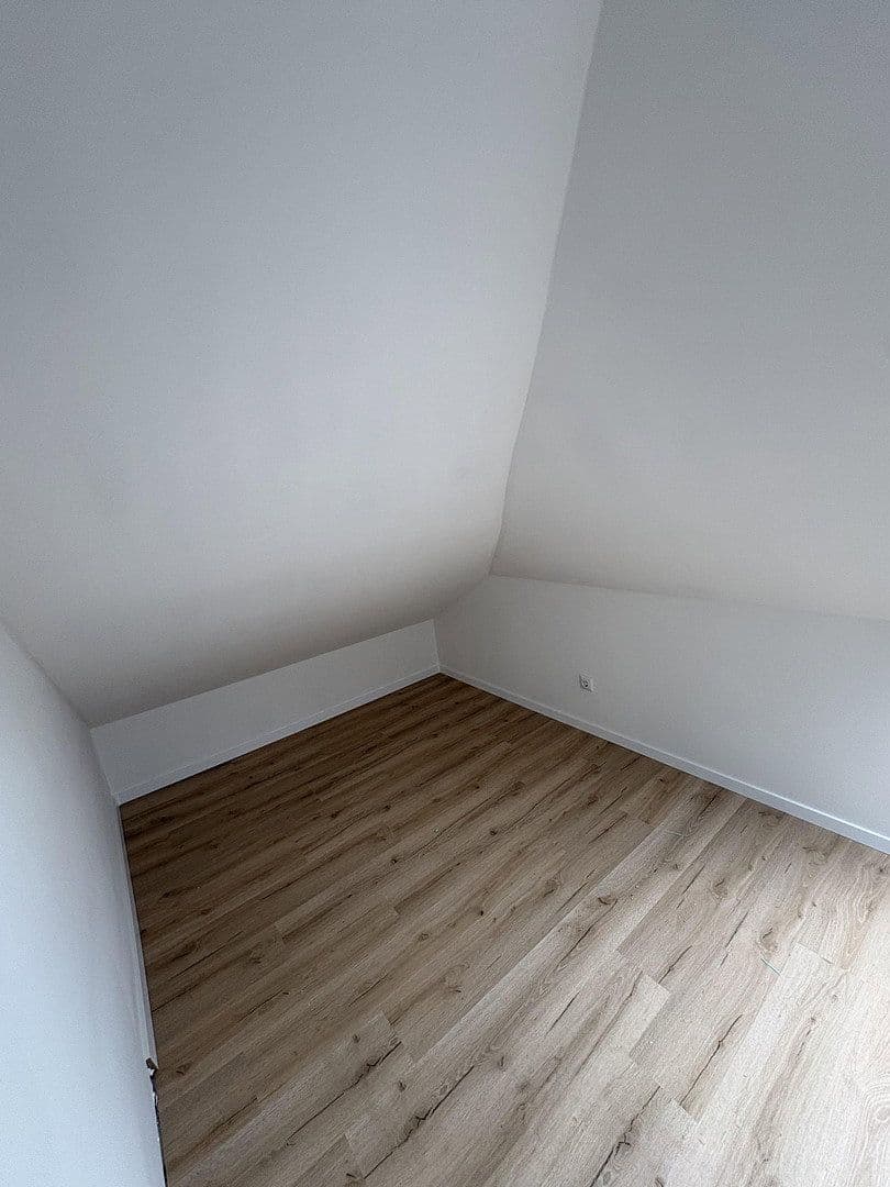 Prenájom bytu 3-izbový 74 m², Brombeerweg 9, Porta Westfalica, Severné Porýnie - Westfálsko Prenájom bytu 3-izbový 74 m², Brombeerweg 9, Porta Westfalica, Severné Porýnie - Westfálsko