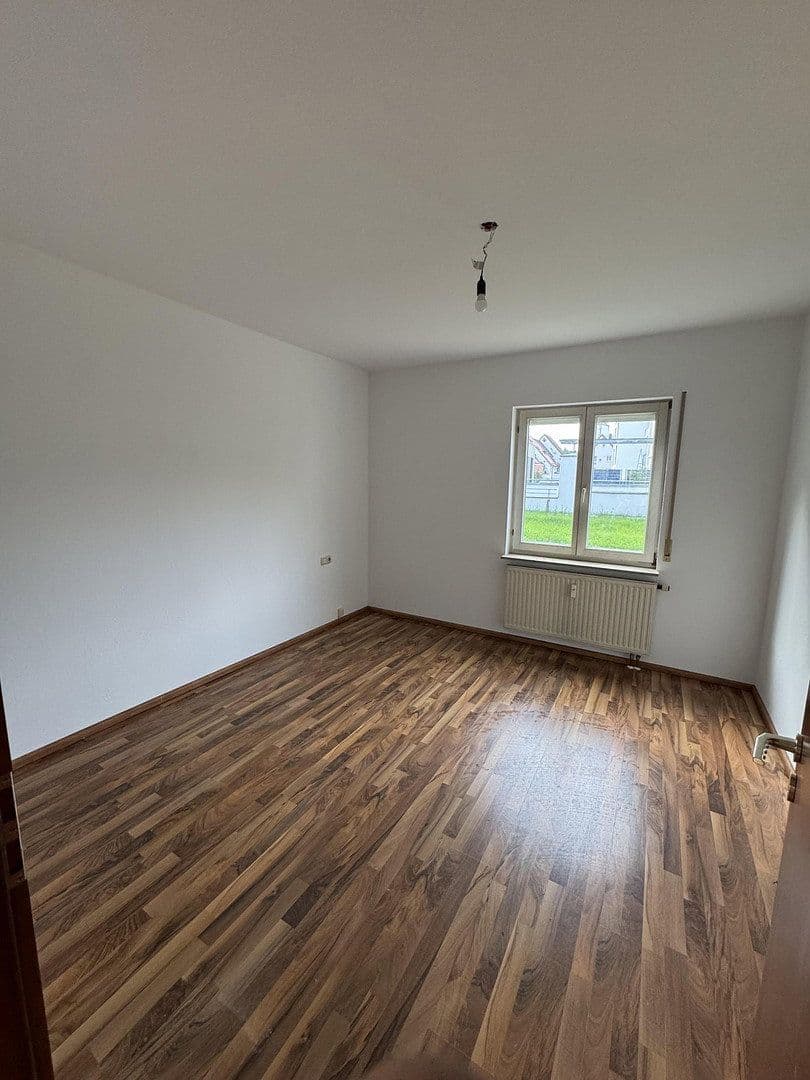 Prenájom bytu 3-izbový 82 m², Badstr. 2, Pfullingen, Bádensko-Wurttembersko Prenájom bytu 3-izbový 82 m², Badstr. 2, Pfullingen, Bádensko-Wurttembersko