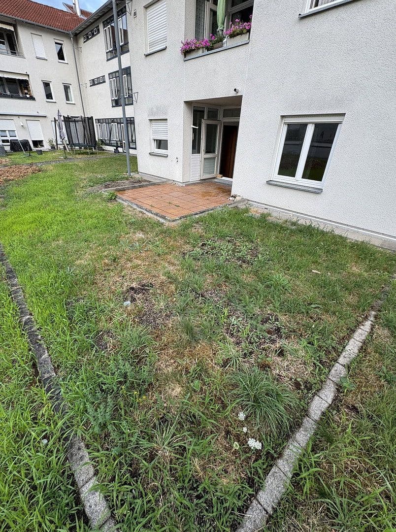 Prenájom bytu 3-izbový 82 m², Badstr. 2, Pfullingen, Bádensko-Wurttembersko Prenájom bytu 3-izbový 82 m², Badstr. 2, Pfullingen, Bádensko-Wurttembersko
