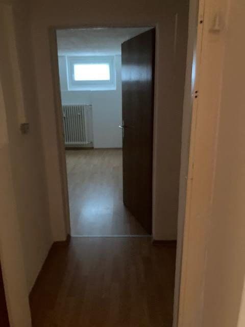Prenájom bytu 4-izbový 103 m², Reinshagener Str. 106, Remscheid, Severné Porýnie - Westfálsko Prenájom bytu 4-izbový 103 m², Reinshagener Str. 106, Remscheid, Severné Porýnie - Westfálsko