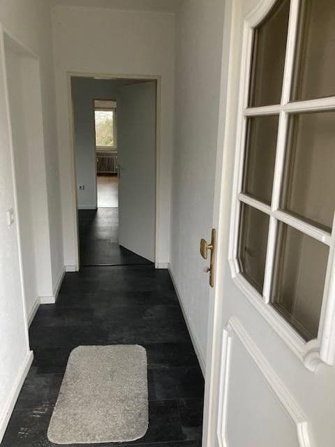 Prenájom bytu 4-izbový 103 m², Reinshagener Str. 106, Remscheid, Severné Porýnie - Westfálsko Prenájom bytu 4-izbový 103 m², Reinshagener Str. 106, Remscheid, Severné Porýnie - Westfálsko