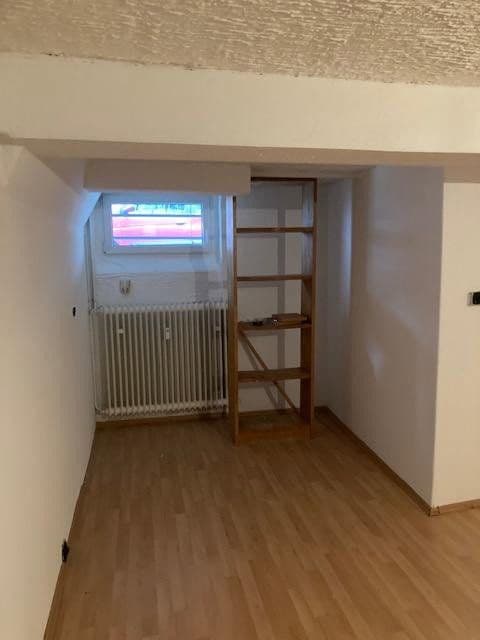 Prenájom bytu 4-izbový 103 m², Reinshagener Str. 106, Remscheid, Severné Porýnie - Westfálsko Prenájom bytu 4-izbový 103 m², Reinshagener Str. 106, Remscheid, Severné Porýnie - Westfálsko