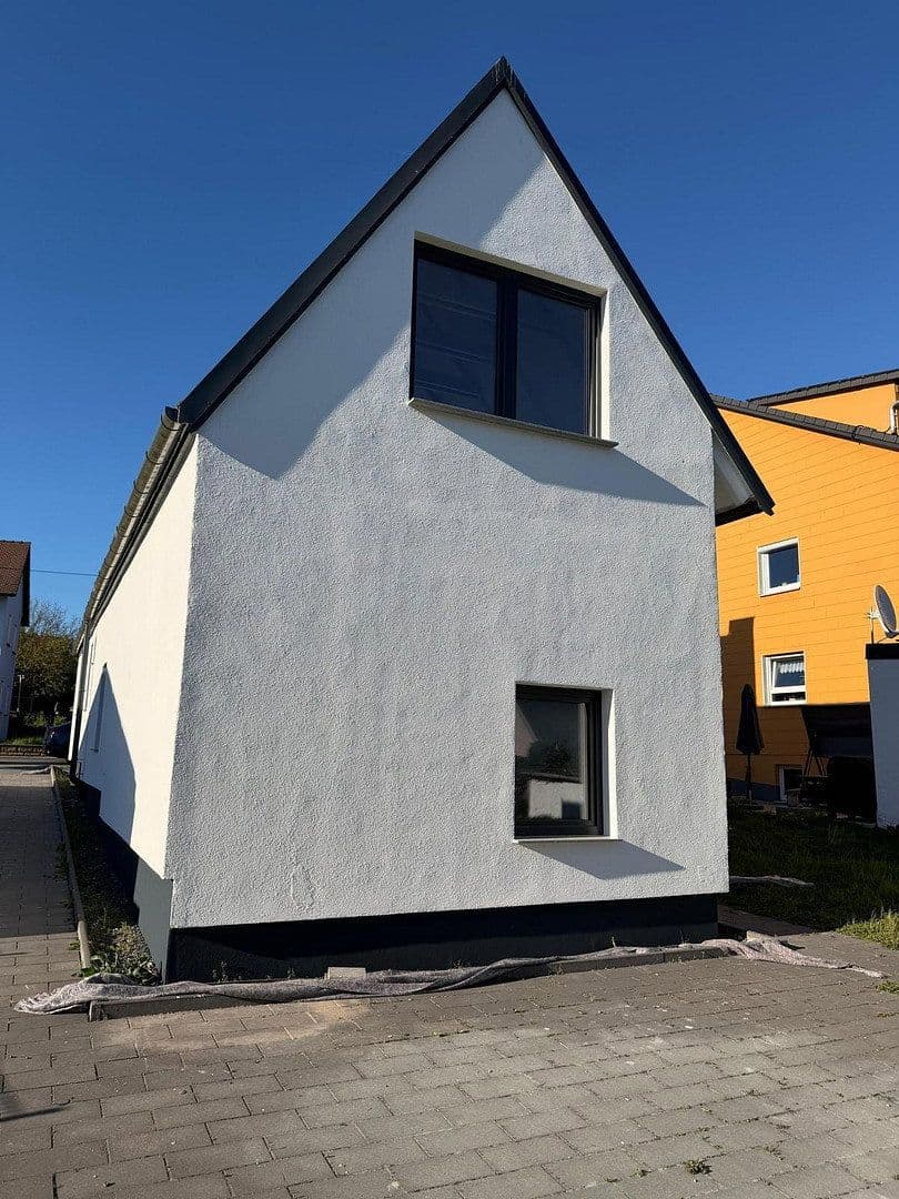 Prenájom domu 123 m², pozemok 600 m², Lonnerstadt, Bavorsko Prenájom domu 123 m², pozemok 600 m², Lonnerstadt, Bavorsko