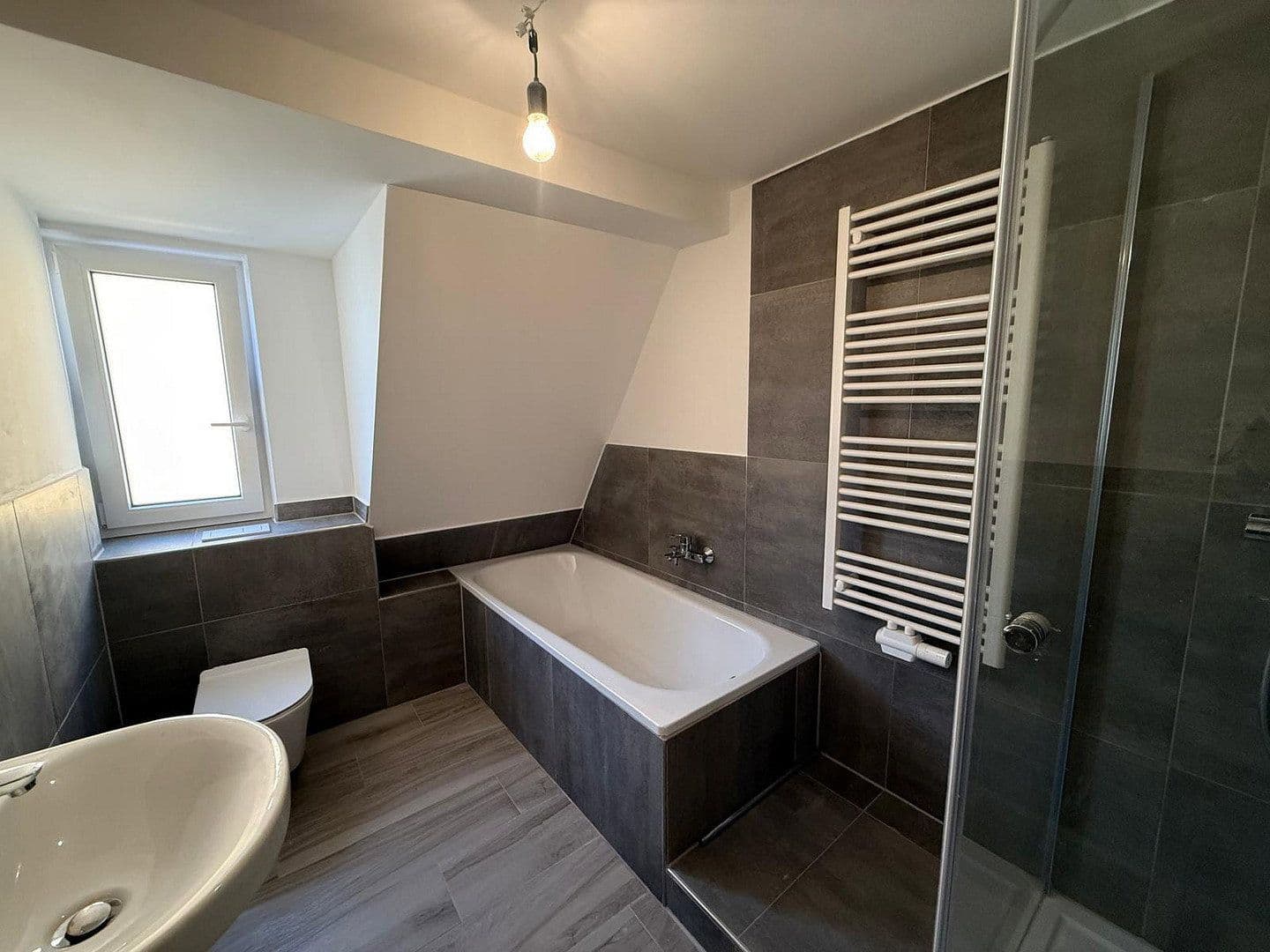 Prenájom domu 123 m², pozemok 600 m², Lonnerstadt, Bavorsko Prenájom domu 123 m², pozemok 600 m², Lonnerstadt, Bavorsko