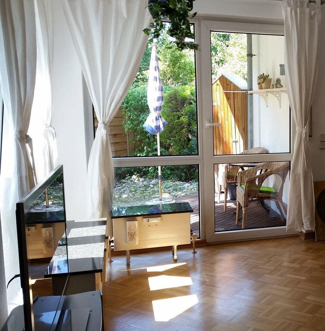 Prenájom bytu 2-izbový 53 m², Frankfurt am Main, Hesensko Prenájom bytu 2-izbový 53 m², Frankfurt am Main, Hesensko