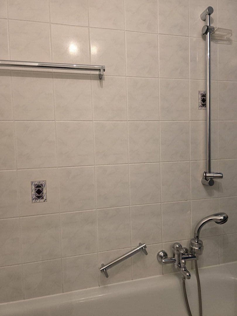 Prenájom bytu 2-izbový 53 m², Frankfurt am Main, Hesensko Prenájom bytu 2-izbový 53 m², Frankfurt am Main, Hesensko