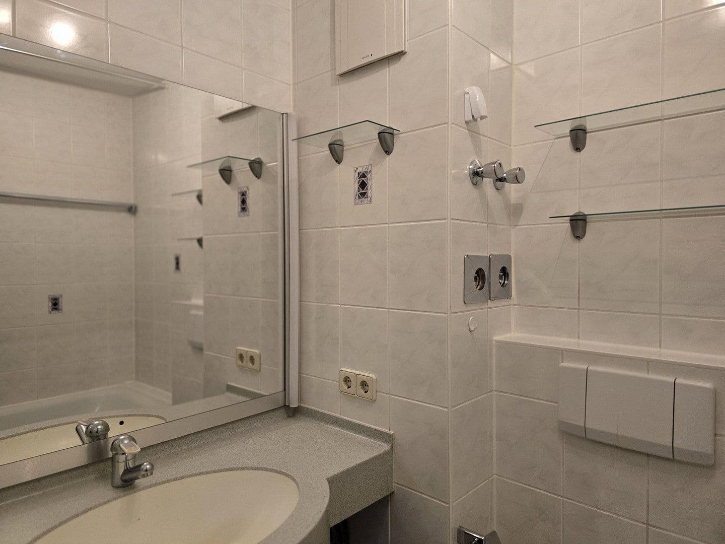 Prenájom bytu 2-izbový 53 m², Frankfurt am Main, Hesensko Prenájom bytu 2-izbový 53 m², Frankfurt am Main, Hesensko