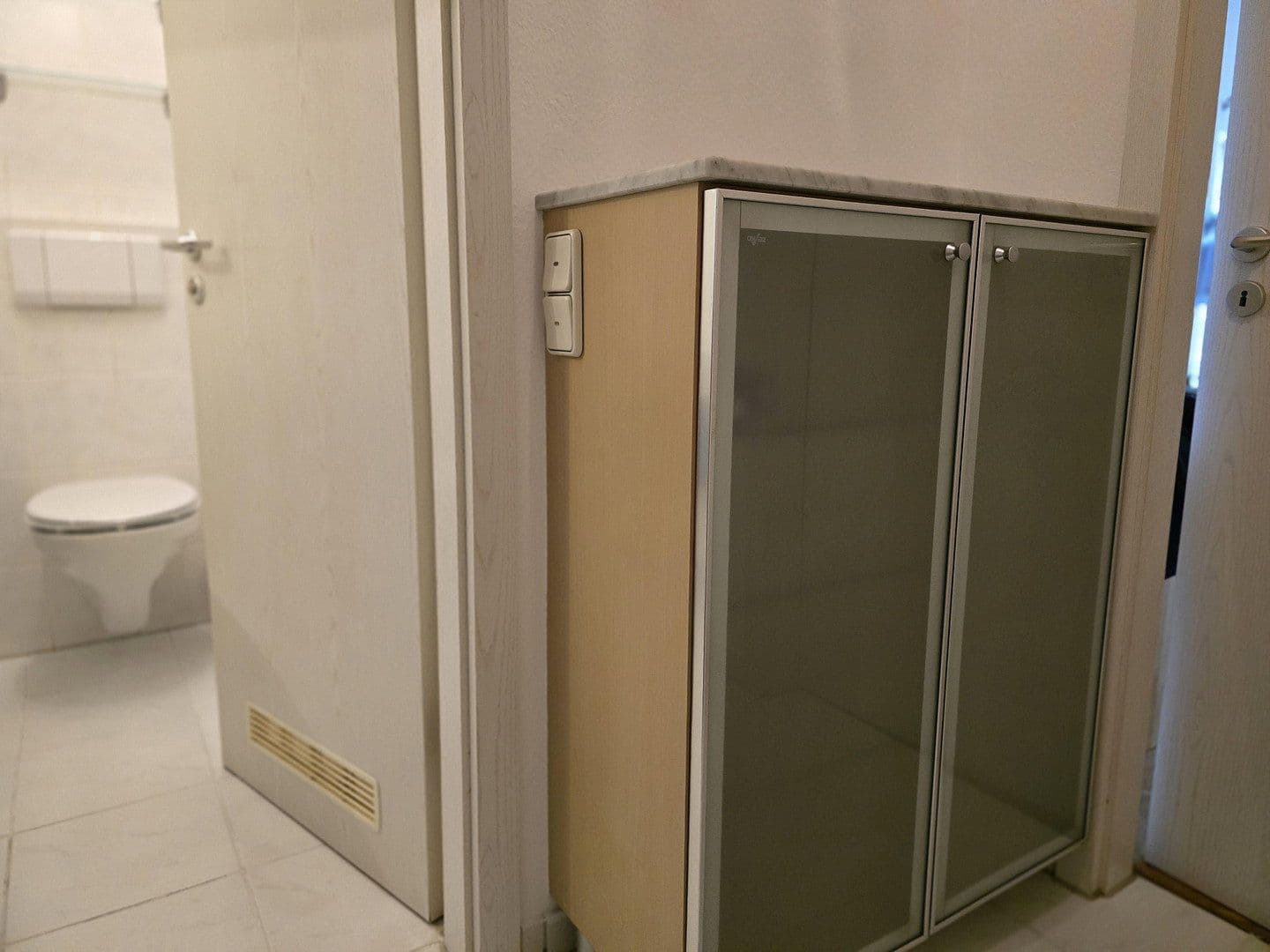 Prenájom bytu 2-izbový 53 m², Frankfurt am Main, Hesensko Prenájom bytu 2-izbový 53 m², Frankfurt am Main, Hesensko