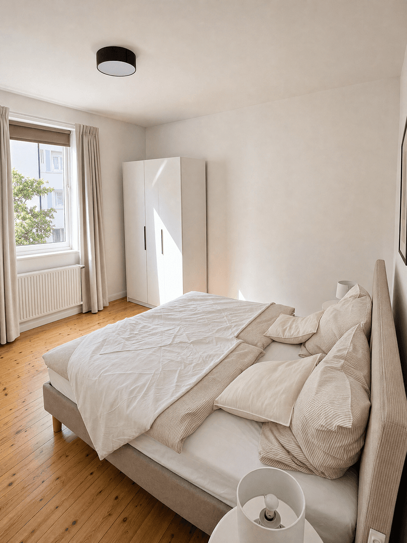 Prenájom bytu 2-izbový 57 m², Löbleinstr. 56, Nürnberg, Bavorsko Prenájom bytu 2-izbový 57 m², Löbleinstr. 56, Nürnberg, Bavorsko