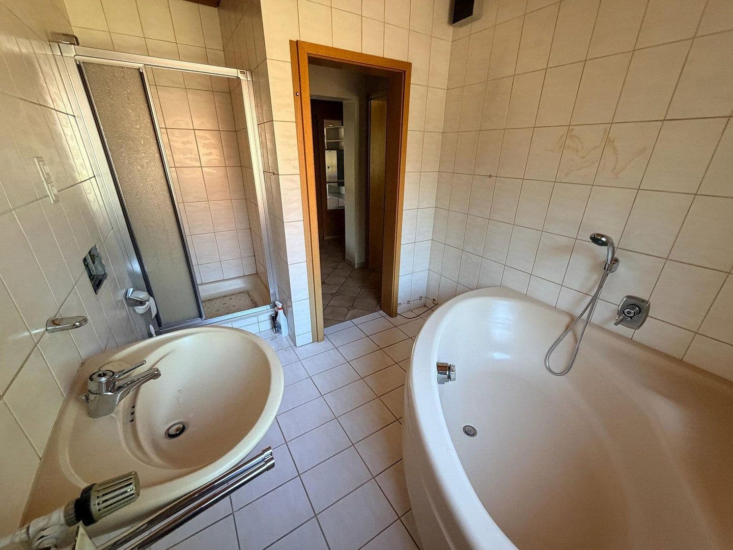 Predaj domu 143 m², pozemok 779 m², Nienburg/Weser, Dolné Sasko Predaj domu 143 m², pozemok 779 m², Nienburg/Weser, Dolné Sasko
