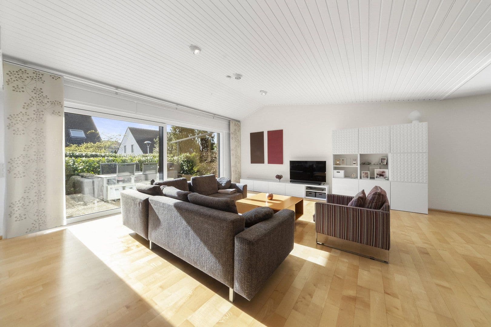 Predaj domu 160 m², pozemok 337 m², Burgwedel, Dolné Sasko Predaj domu 160 m², pozemok 337 m², Burgwedel, Dolné Sasko
