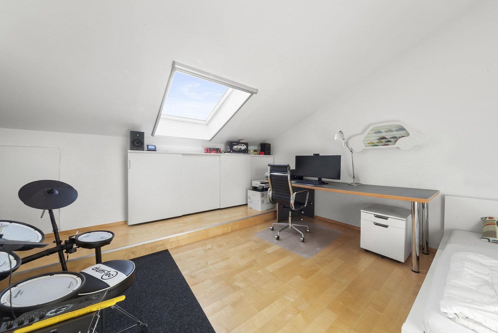 Predaj domu 160 m², pozemok 337 m², Burgwedel, Dolné Sasko Predaj domu 160 m², pozemok 337 m², Burgwedel, Dolné Sasko
