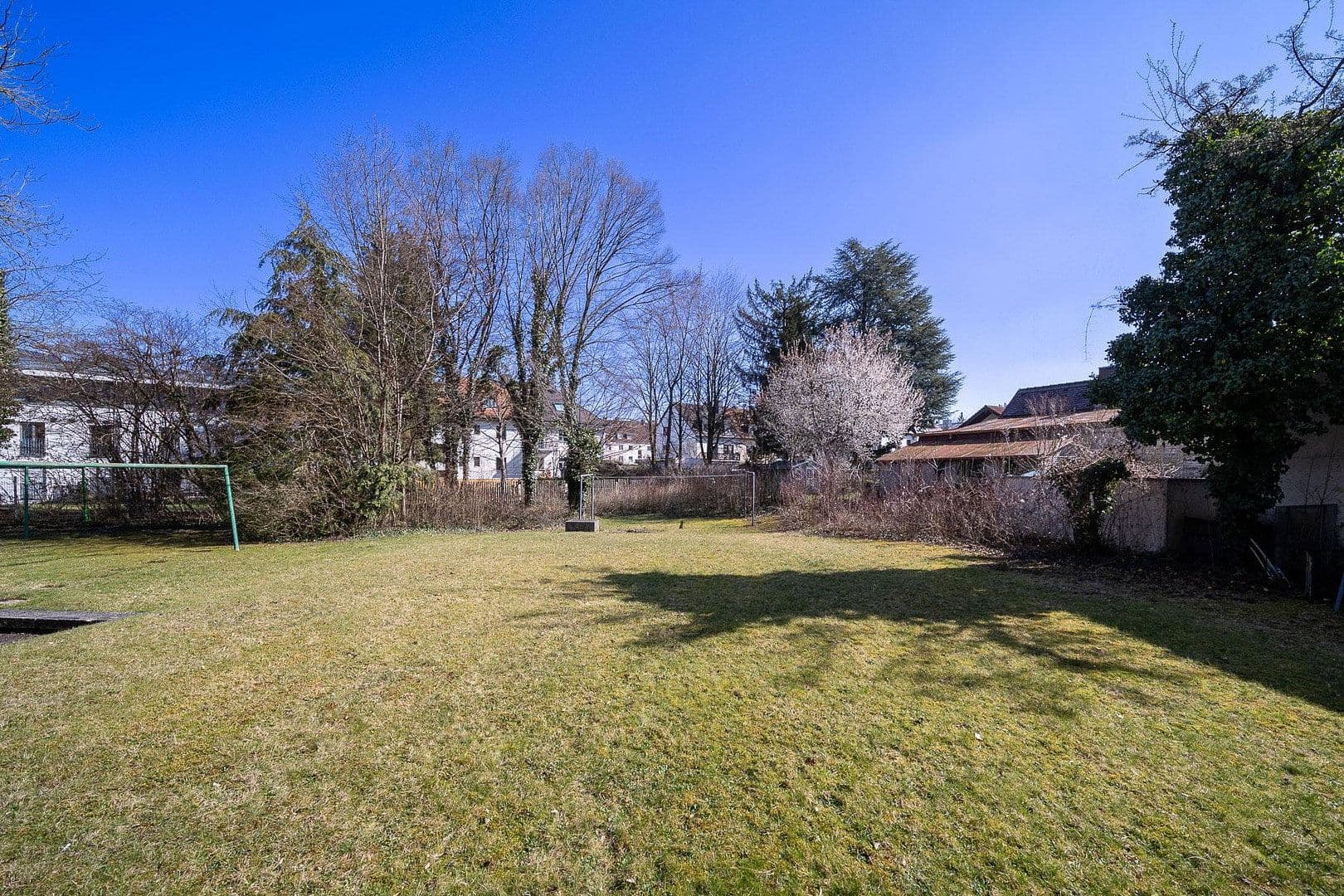Prenájom bytu 2-izbový 36 m², München, Bavorsko Prenájom bytu 2-izbový 36 m², München, Bavorsko