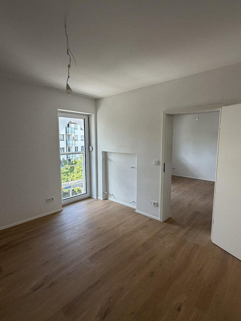 Prenájom bytu 2-izbový 36 m², München, Bavorsko Prenájom bytu 2-izbový 36 m², München, Bavorsko