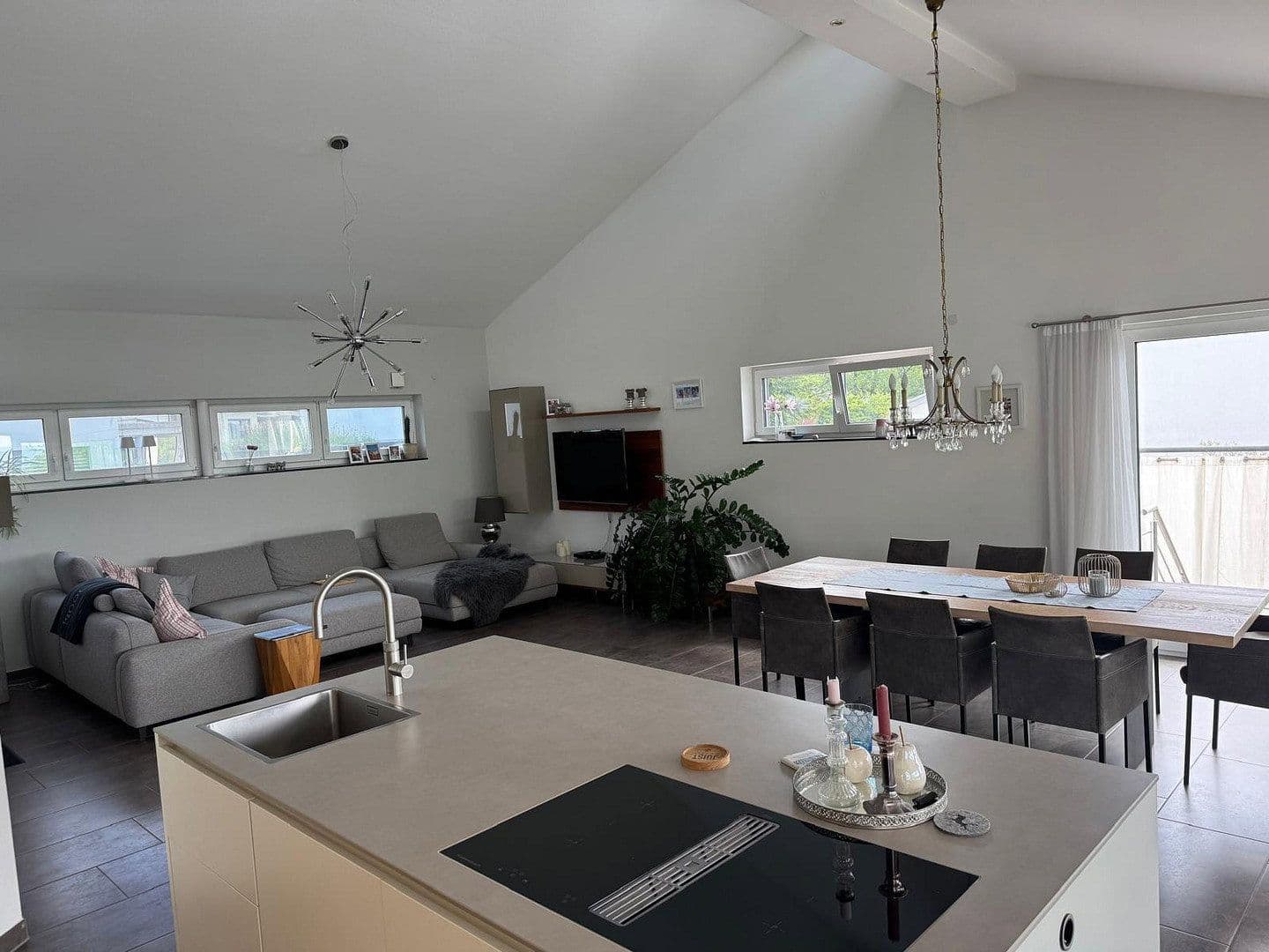 Predaj domu 209 m², pozemok 400 m², Überlingen, Bádensko-Wurttembersko Predaj domu 209 m², pozemok 400 m², Überlingen, Bádensko-Wurttembersko