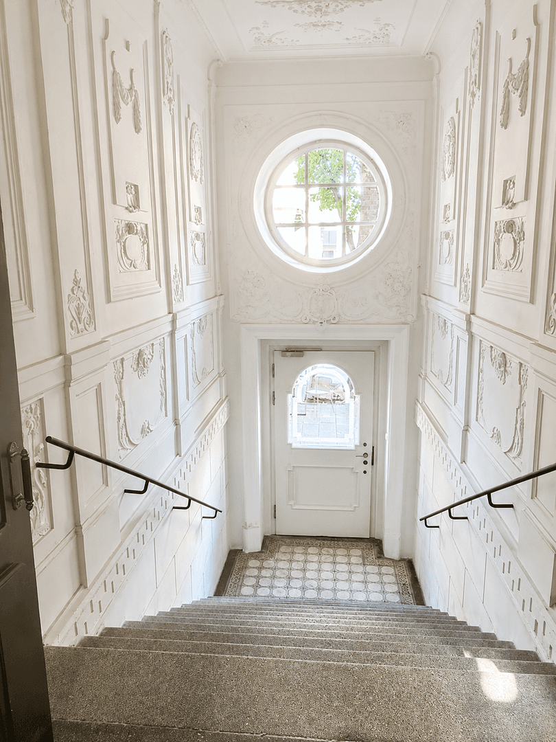 Prenájom bytu 3-izbový 166 m², Leopoldstraße 56, München, Bavorsko Prenájom bytu 3-izbový 166 m², Leopoldstraße 56, München, Bavorsko