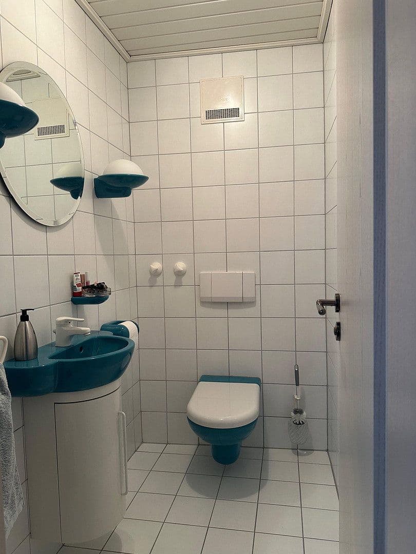 Predaj domu 231 m², pozemok 661 m², Karlsruhe, Bádensko-Wurttembersko Predaj domu 231 m², pozemok 661 m², Karlsruhe, Bádensko-Wurttembersko