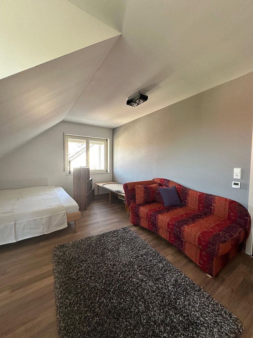 Predaj domu 231 m², pozemok 661 m², Karlsruhe, Bádensko-Wurttembersko Predaj domu 231 m², pozemok 661 m², Karlsruhe, Bádensko-Wurttembersko
