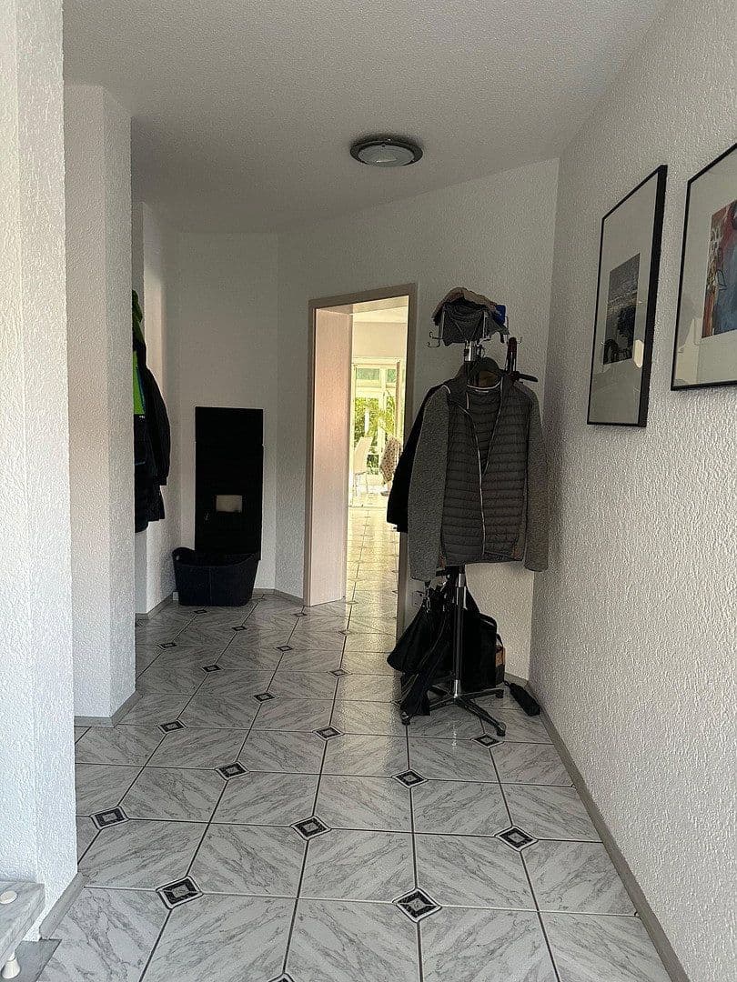 Predaj domu 231 m², pozemok 661 m², Karlsruhe, Bádensko-Wurttembersko Predaj domu 231 m², pozemok 661 m², Karlsruhe, Bádensko-Wurttembersko