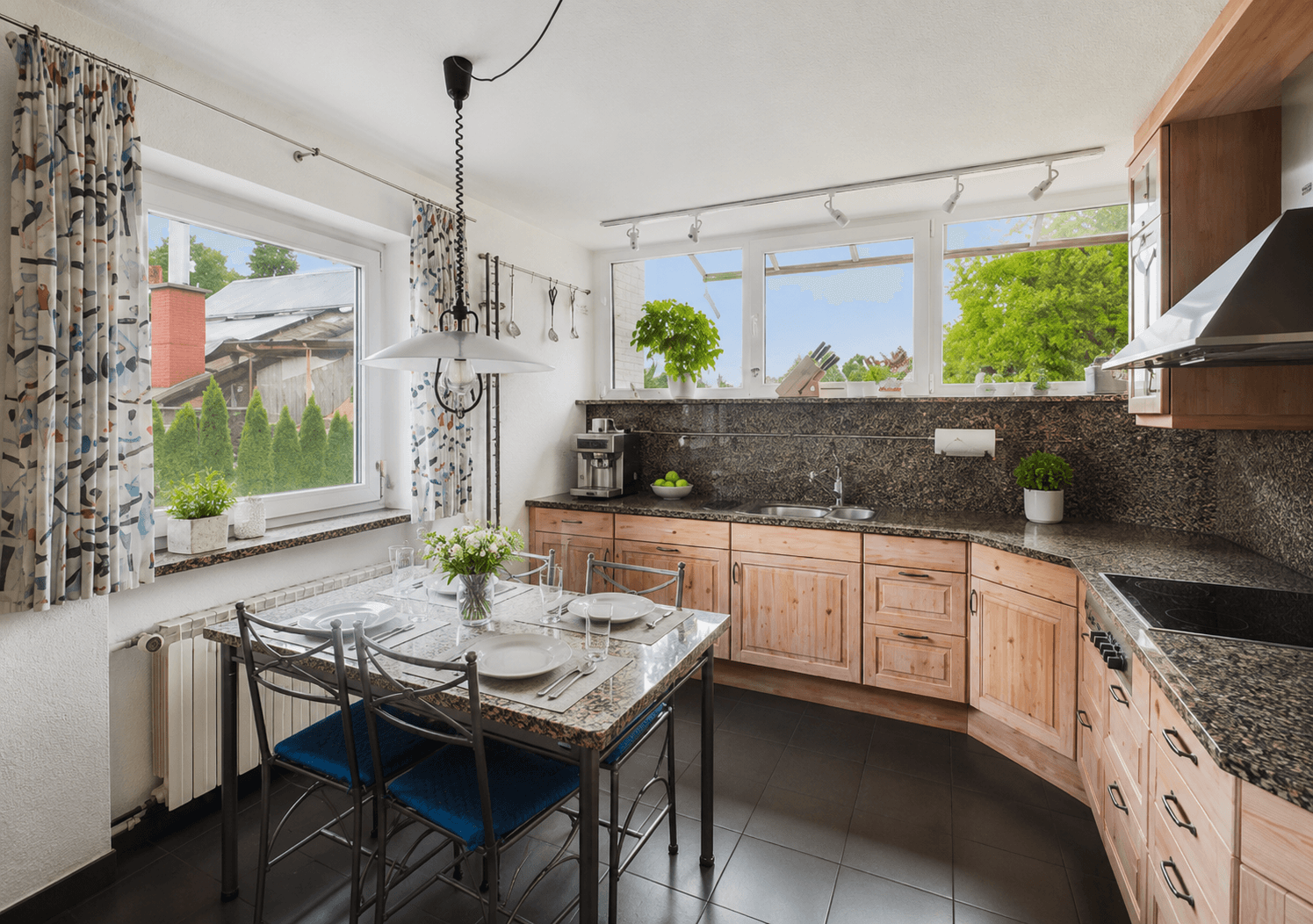 Predaj domu 219 m², pozemok 872 m², Durach, Bavorsko Predaj domu 219 m², pozemok 872 m², Durach, Bavorsko