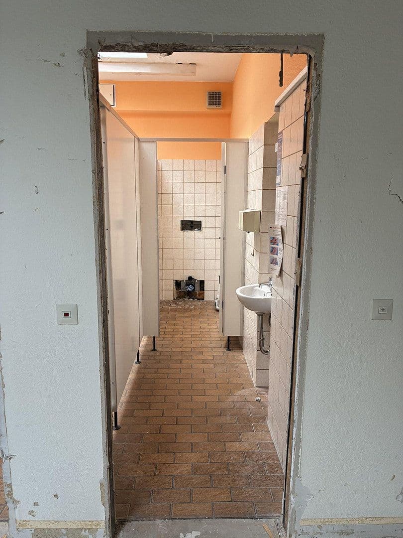 Prenájom kancelárie 220 m², Salinenstrasse 35a, Bad Kreuznach, Porýnie-Falcko Prenájom kancelárie 220 m², Salinenstrasse 35a, Bad Kreuznach, Porýnie-Falcko