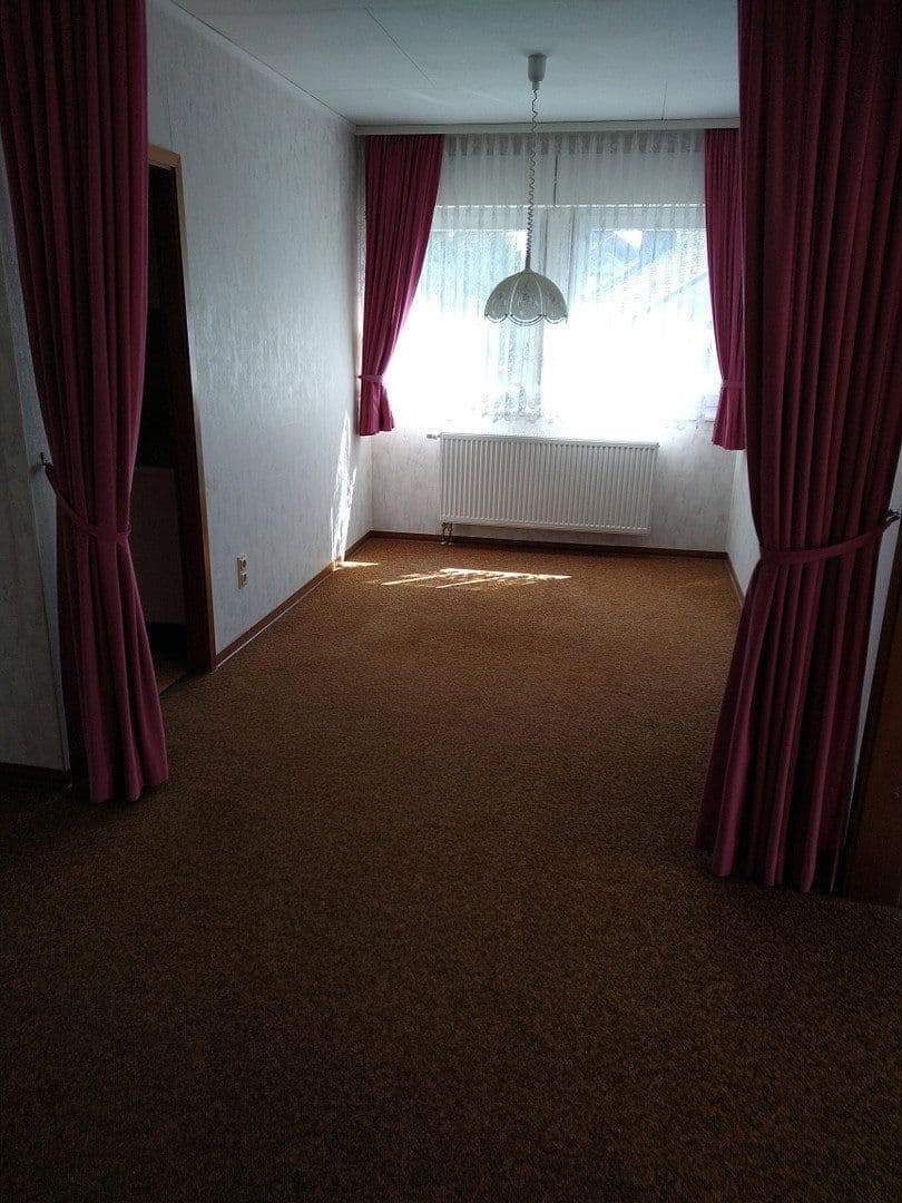 Predaj domu 237 m², pozemok 980 m², Furtwangen im Schwarzwald, Bádensko-Wurttembersko Predaj domu 237 m², pozemok 980 m², Furtwangen im Schwarzwald, Bádensko-Wurttembersko