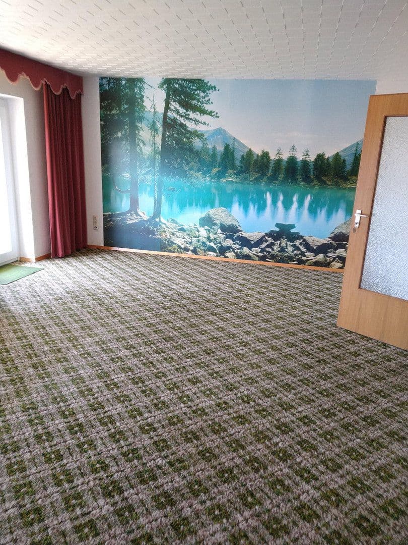 Predaj domu 237 m², pozemok 980 m², Furtwangen im Schwarzwald, Bádensko-Wurttembersko Predaj domu 237 m², pozemok 980 m², Furtwangen im Schwarzwald, Bádensko-Wurttembersko