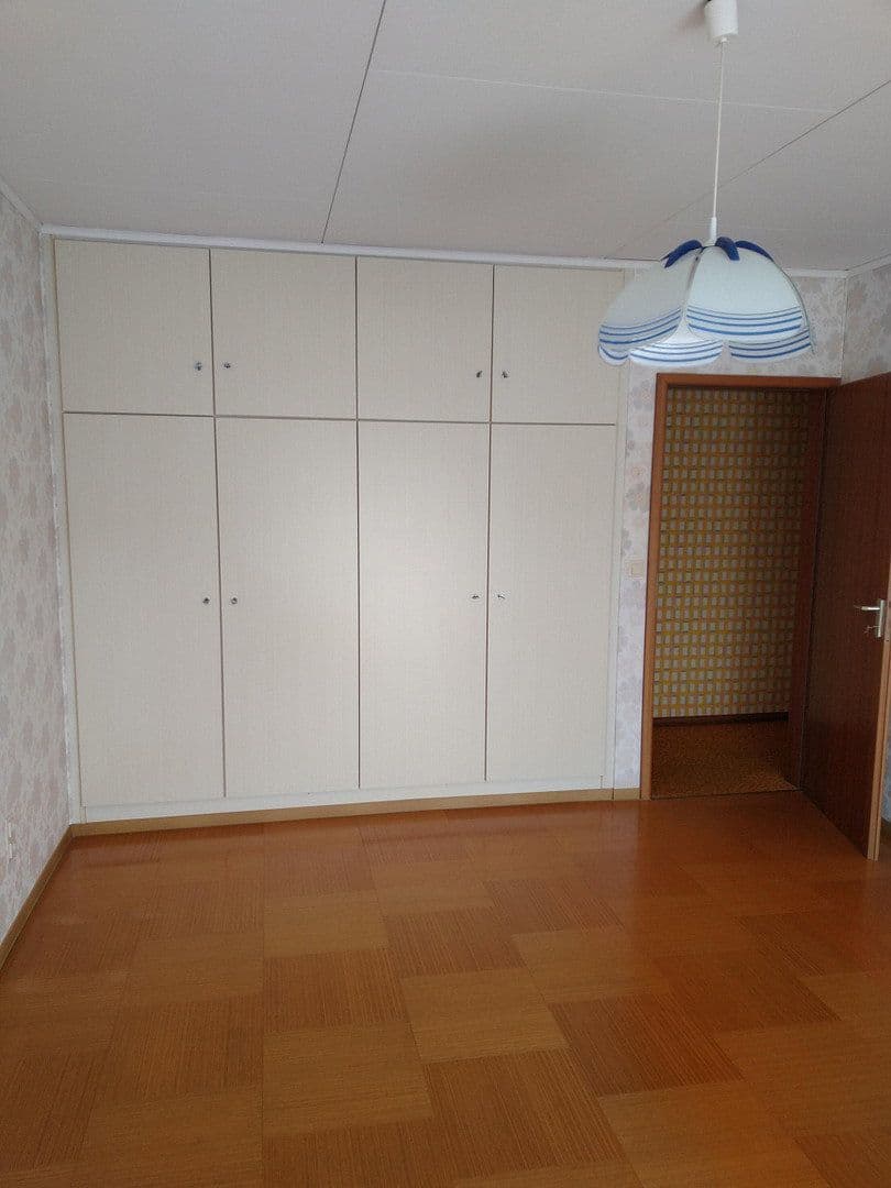 Predaj domu 237 m², pozemok 980 m², Furtwangen im Schwarzwald, Bádensko-Wurttembersko Predaj domu 237 m², pozemok 980 m², Furtwangen im Schwarzwald, Bádensko-Wurttembersko