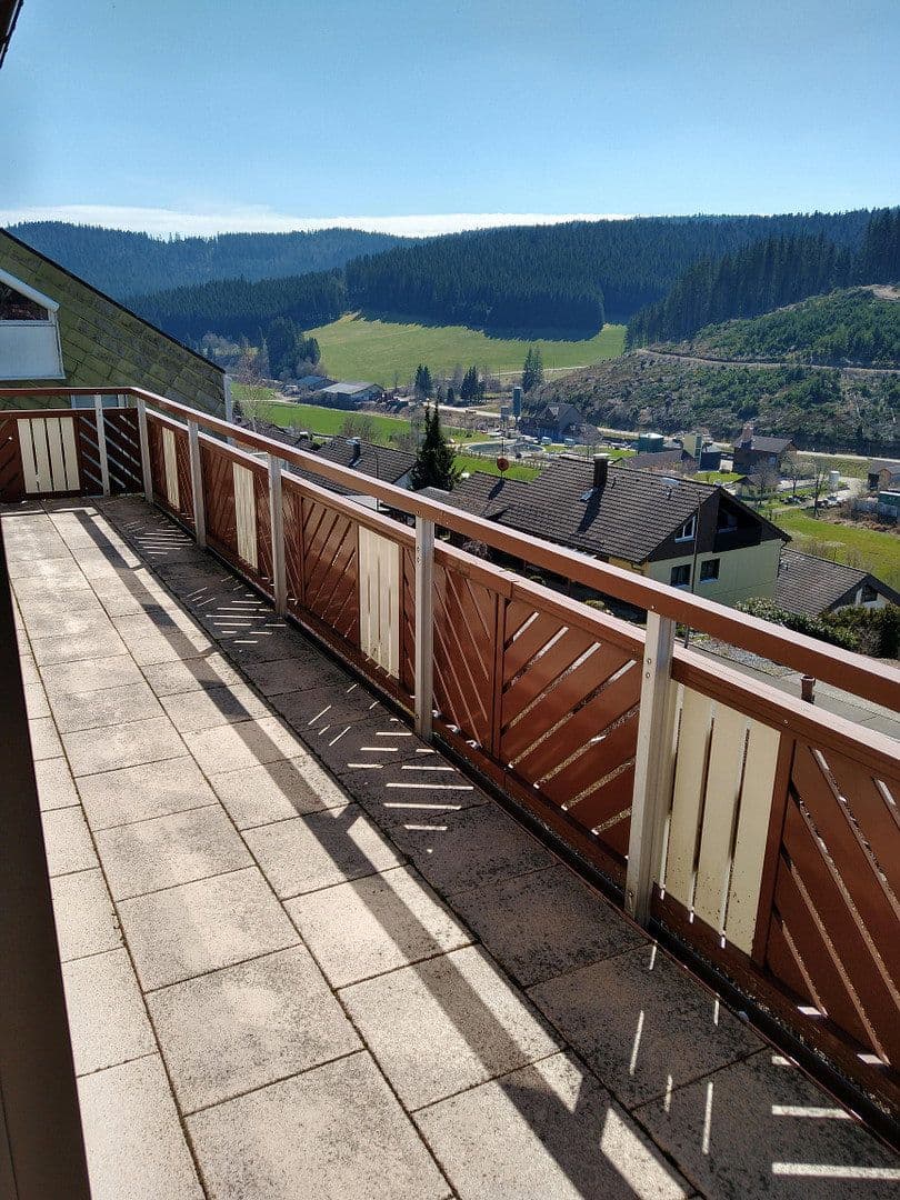 Predaj domu 237 m², pozemok 980 m², Furtwangen im Schwarzwald, Bádensko-Wurttembersko Predaj domu 237 m², pozemok 980 m², Furtwangen im Schwarzwald, Bádensko-Wurttembersko